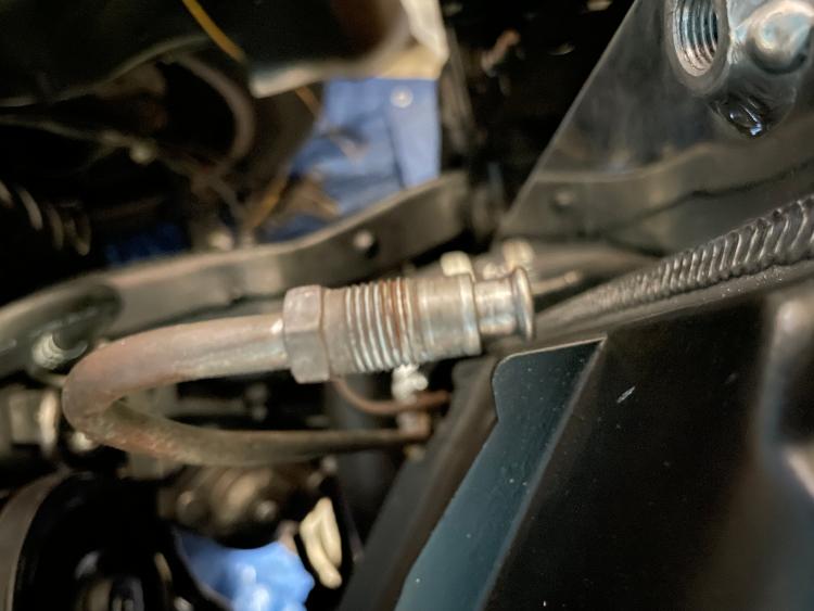 Transmission Cooler Line to Radiator Threaded Connector